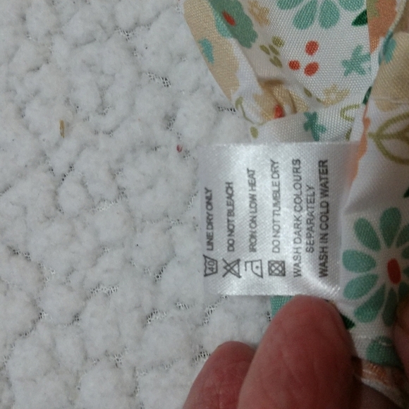 New in Package Small Dog Floral Summer Dress With Bow Size M - Picture 9 of 9